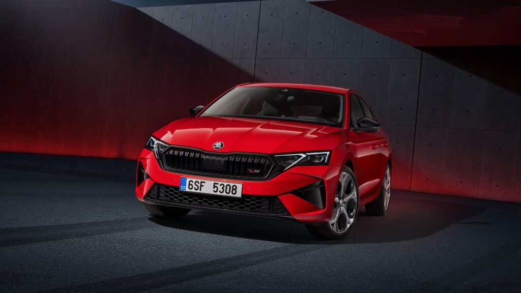 skoda octavia 2024 سكودا أوكتافيا