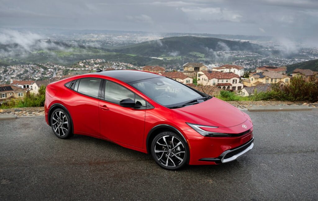 تويوتا Prius Prime SE PHEV
