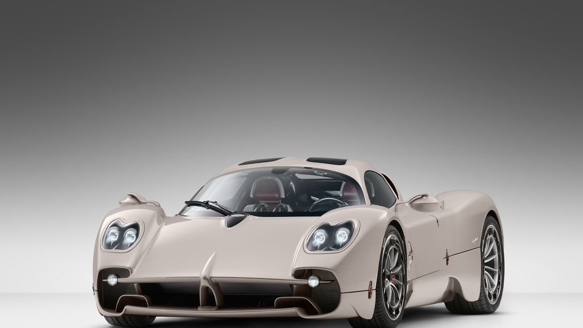باجاني Pagani Utopia