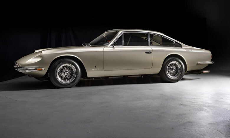 فيراري 365 GT 2+2 Ferrari