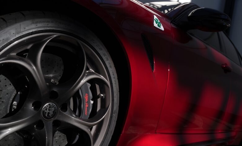 جوليا كوادريفوليو كوليتسيوني Giulia Quadrifoglio Collezione و ستيلفيو كوادريفوليو كوليتسيوني  Stelvio Quadrifoglio Collezione