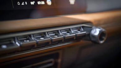 الأزرار التقليدية بالسيارات