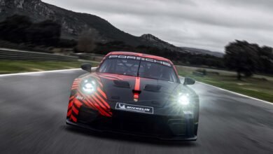 بورشه  Porsche 911 GT4 R