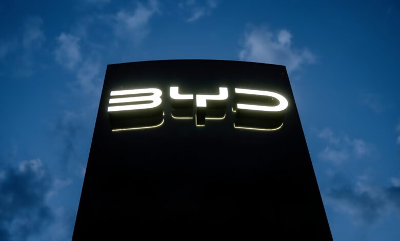 مركز بي واي دي التكنولوجي الجديد في الإسكندرية لخدمة عملاء سيارات BYD في مصر
