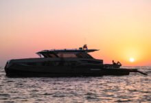 يخت Brabus Ultima 55 الفاخر متعدد الهياكل بتقنية Hydrofoil