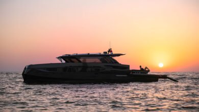 يخت Brabus Ultima 55 الفاخر متعدد الهياكل بتقنية Hydrofoil