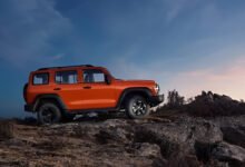 البلاستيك الأسود حول أقواس عجلات سيارات SUV لحماية الهيكل وتعزيز المظهر القوي