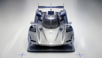 كاديلاك V One Concept مستوحاة من سيارة السباقات Cadillac V Series R