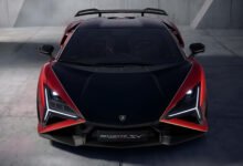 لامبورجيني ريفويلتو SV الجديدة بنظام V12 الهجين وتصميم مخصص للحلبات