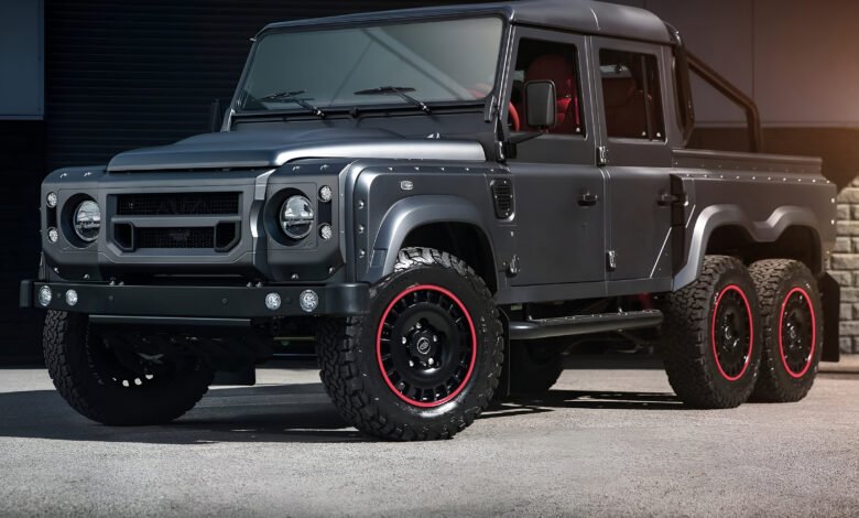 لاند روفر ديفندر Flying Huntsman 6x6 سداسية العجلات بمحرك V8
