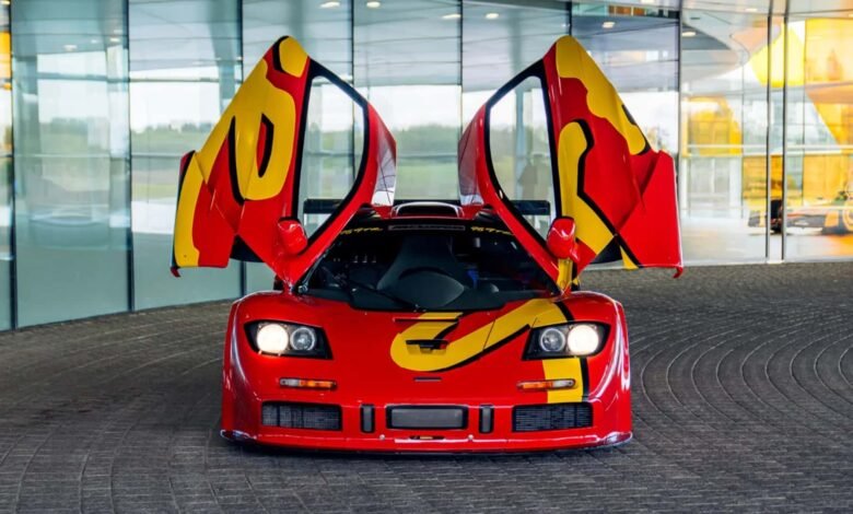 سيارة ماكلارين F1 GTR موديل 1996 تحمل رقم الهيكل 10R