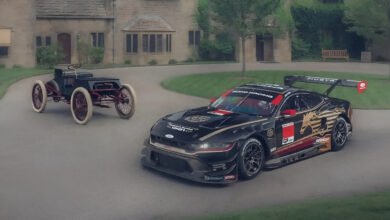 سيارة Ford Mustang GT3 بتصميم Sweepstakes خلال سباق Petit Le Mans