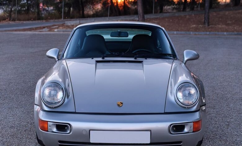 بورشه 911 Carrera RS 3.8 موديل 1993 في مزاد لندن