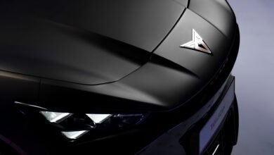 كوبرا تافاسكان CUPRA Tavascan الكهربائية بتصميم رياضي ومقصورة رقمية