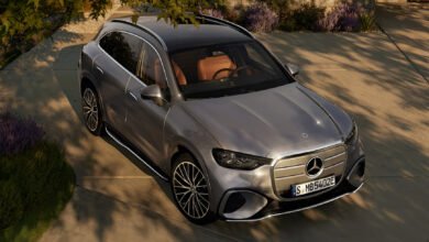 سيارة مرسيدس-بنز GLC 400 4MATIC الكهربائية موديل 2027 بقوة 489 حصانًا