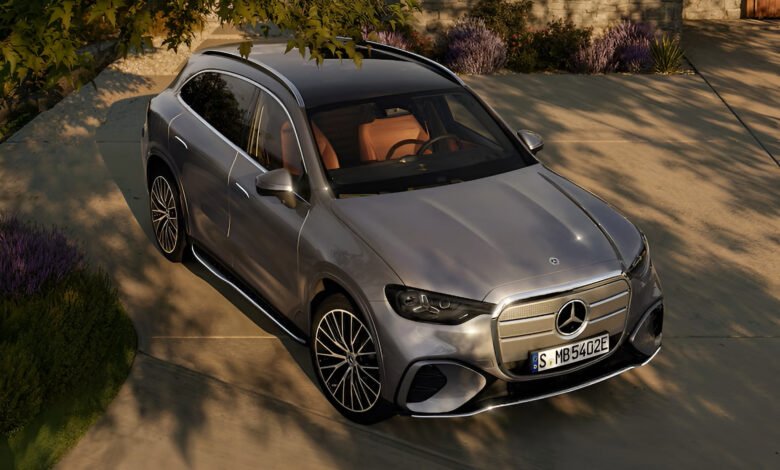 سيارة مرسيدس-بنز GLC 400 4MATIC الكهربائية موديل 2027 بقوة 489 حصانًا